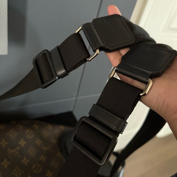 Louis Vuitton Palk Backpack - Picture 6 of 17